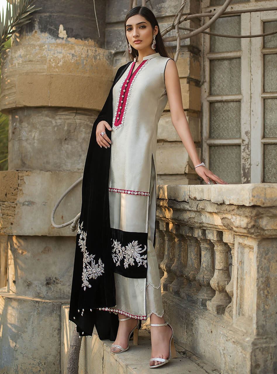 Zainab Chottani | Semi Formals | PACIFIC PEARL - Riwayat-e-Khas