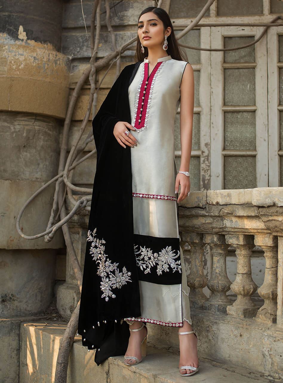 Zainab Chottani | Semi Formals | PACIFIC PEARL - Riwayat-e-Khas
