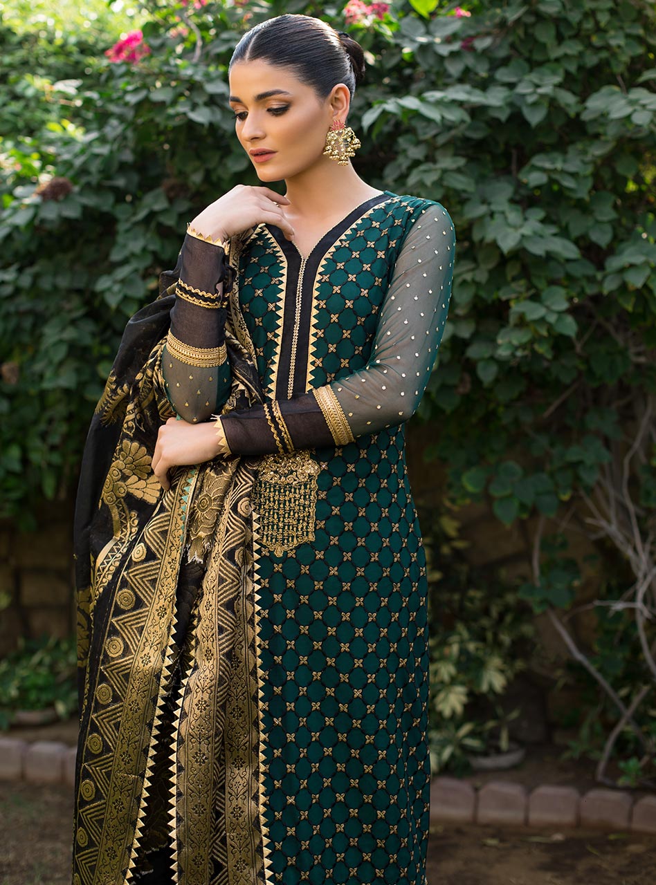 Zainab Chottani | Semi Formals | ZEVAR - Riwayat-e-Khas