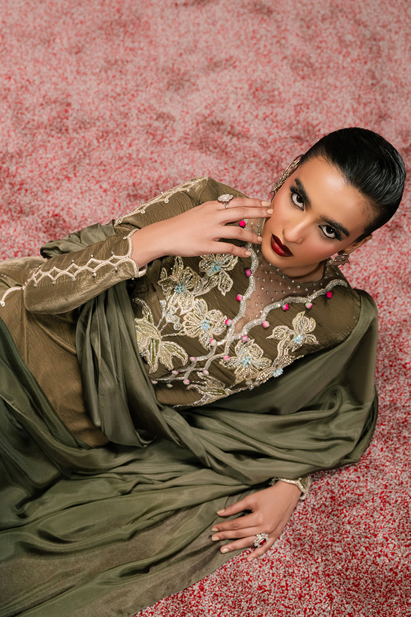Haute Form | Rose Winter Plush | Honey Glow - Riwayat-e-Khas