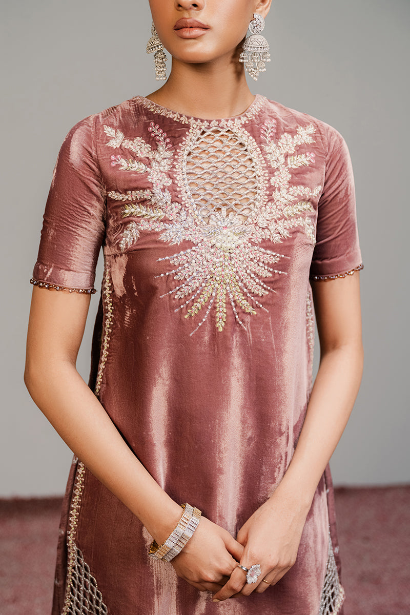 Haute Form | Rose Winter Plush | Seductress - Riwayat-e-Khas