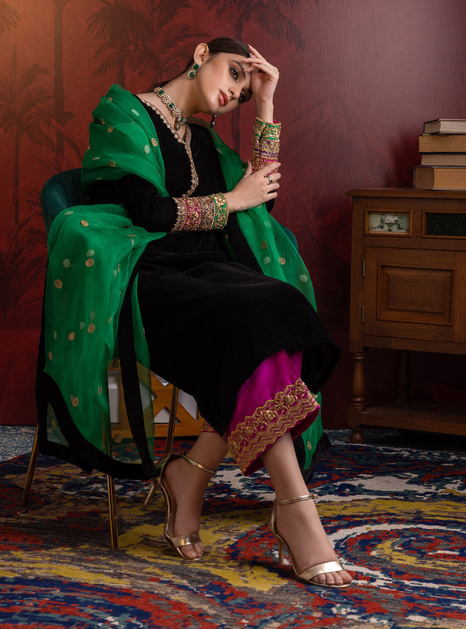 Zainab Chottani | Semi Formals | YAREEN - Riwayat-e-Khas