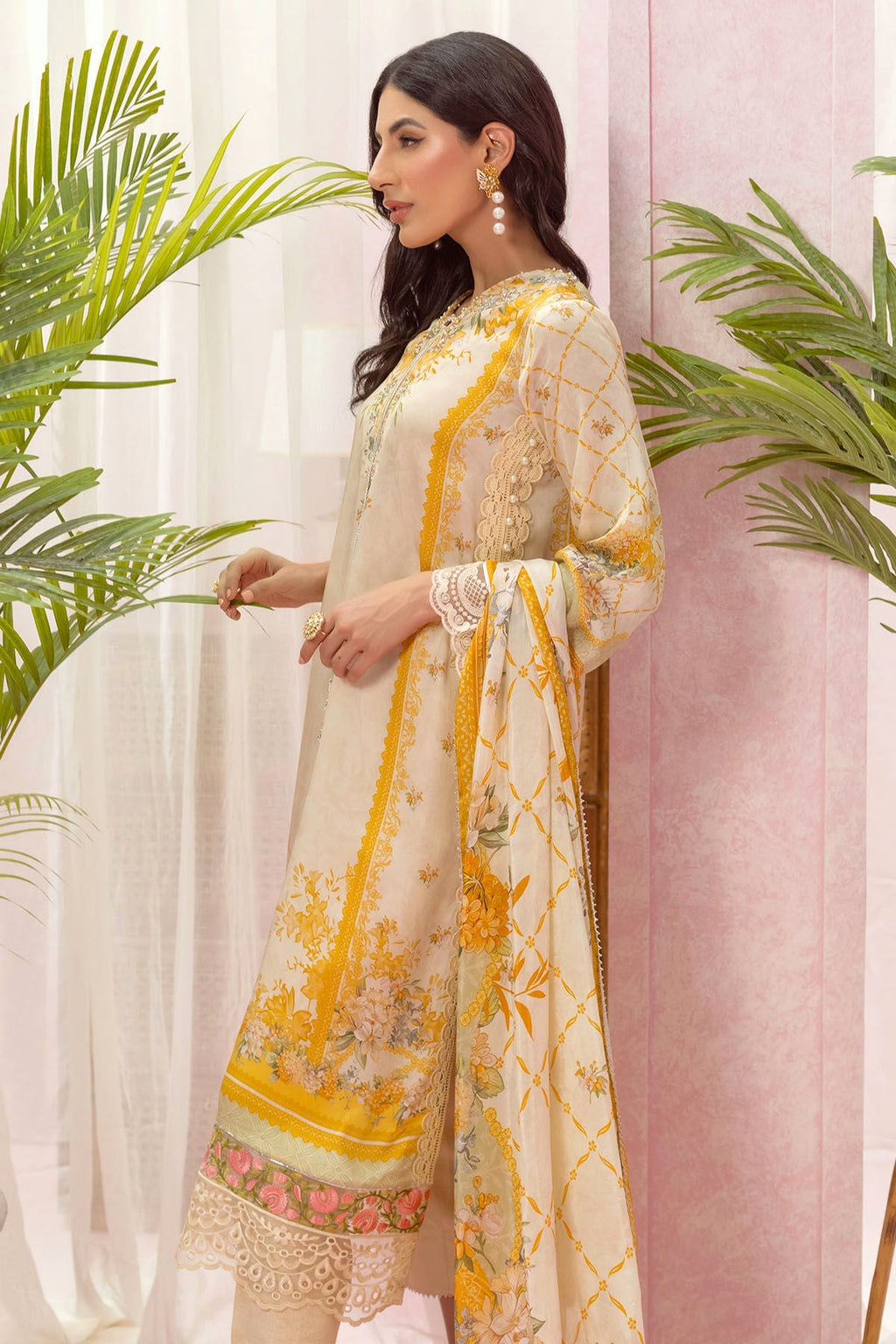 Annus Abrar | Luxe Silk Pret | NOEMIE