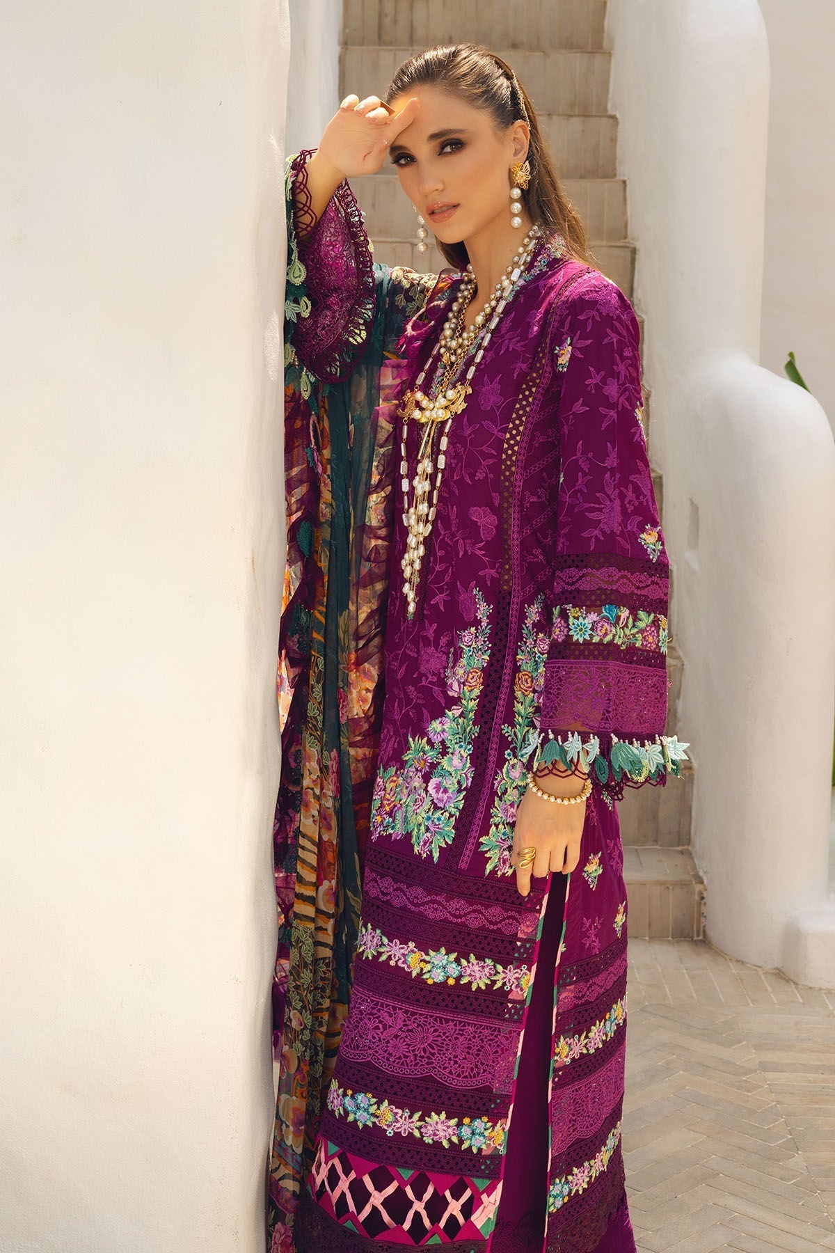 Annus Abrar | Neroli Luxury Lawn | Zoila