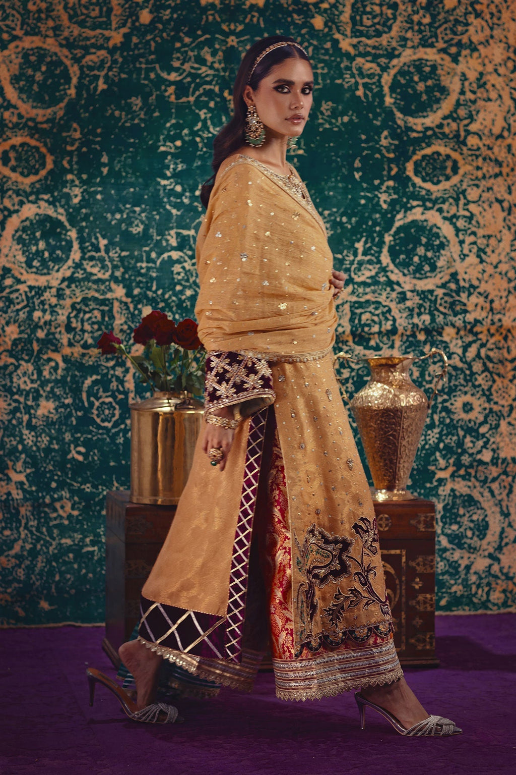 Annus Abrar | Mirha Winter Velour | Senara