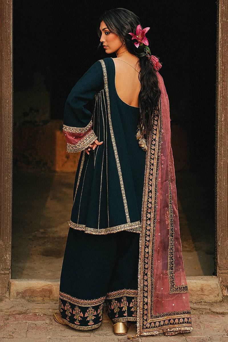 MNR | Farid Manzil Luxury Pret'26 | NEEL-E-RONAK