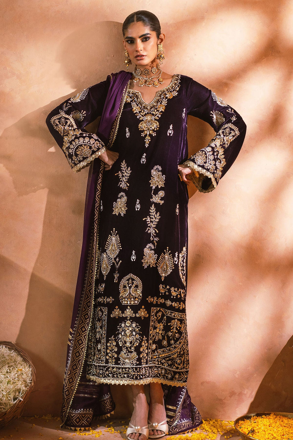Annus Abrar | Mirha Winter Velour | Zolia (Shirt and Pants)