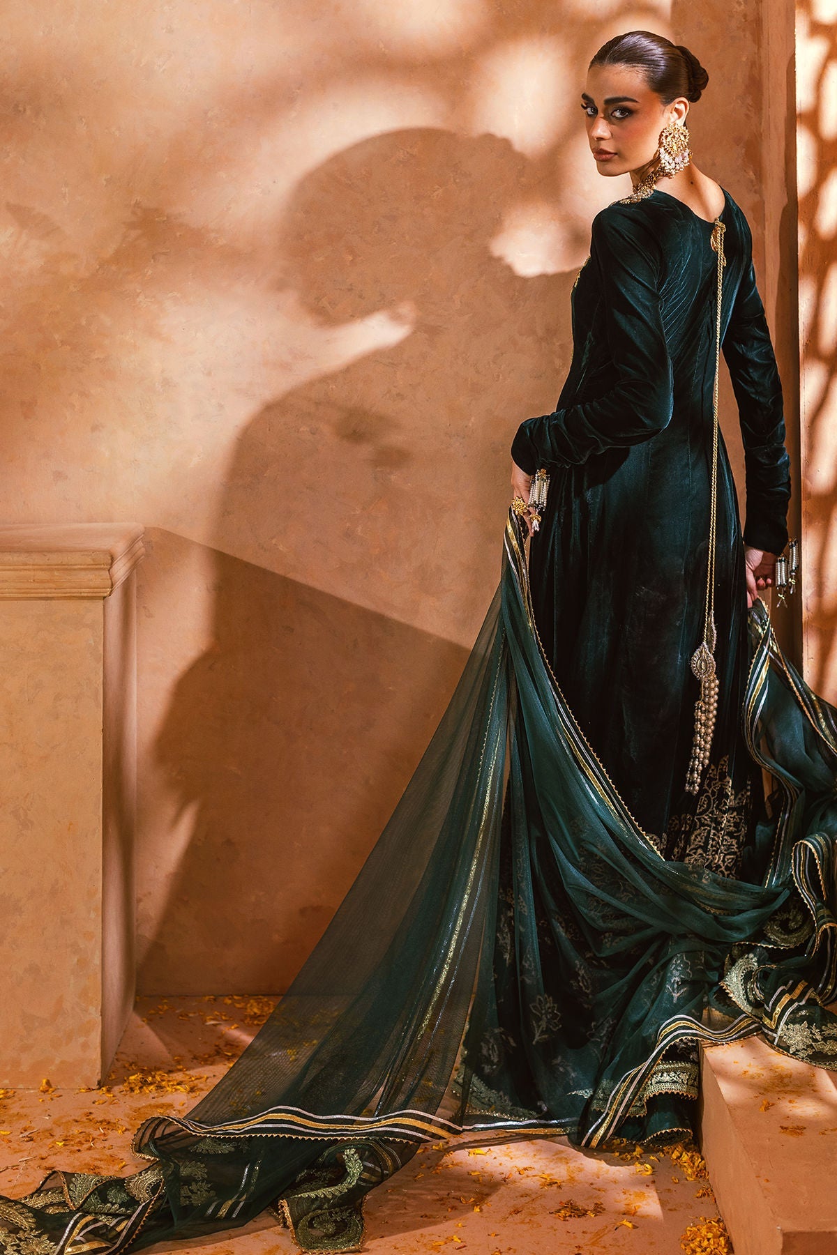 Annus Abrar | Mirha Winter Velour | Nirma Kalidar (Kalidar, Pants and Dupatta)