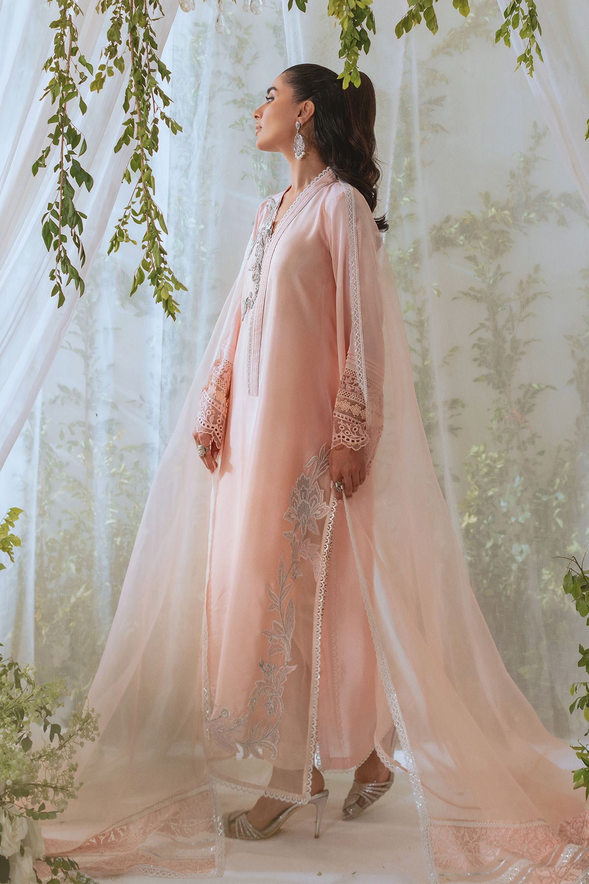 Annus Abrar | Lumi Eid Edit | Nayimah (Shirt and Pants)