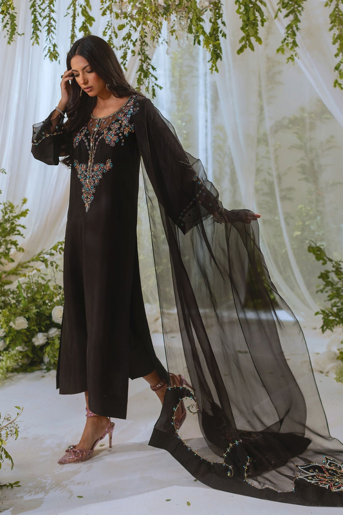 Annus Abrar | Lumi Eid Edit | Neda (Shirt and Pants)