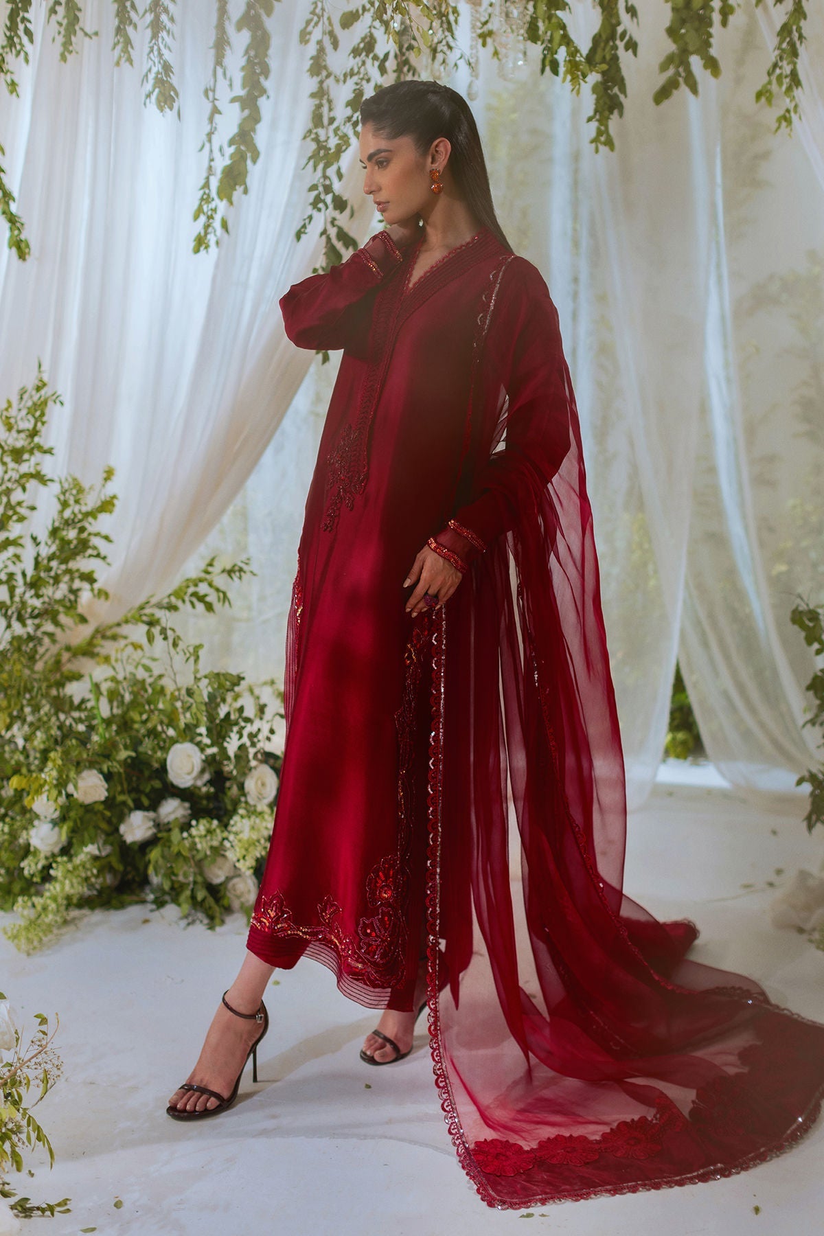 Annus Abrar | Lumi Eid Edit | Layaan (Shirt and Pants)