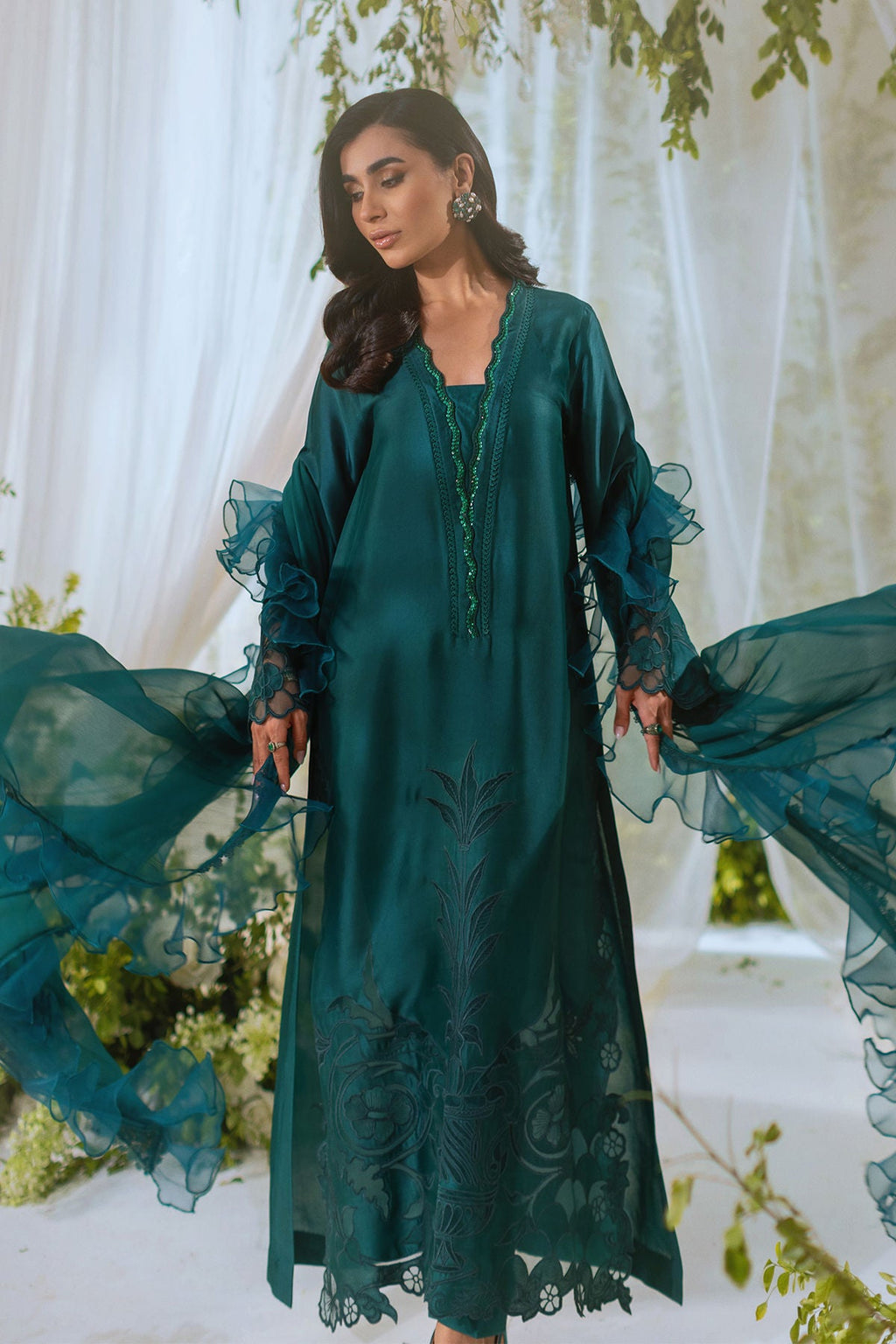 Annus Abrar | Lumi Eid Edit | Elsa (Shirt and Pants)