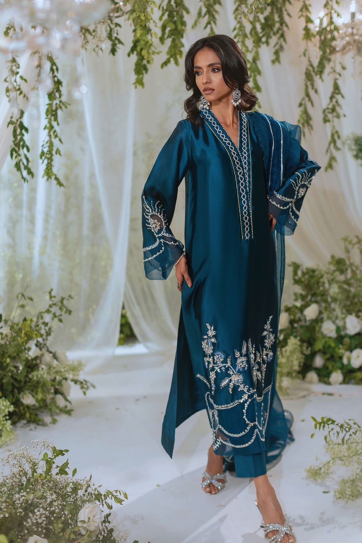 Annus Abrar | Lumi Eid Edit | Huraya (Shirt and Pants)