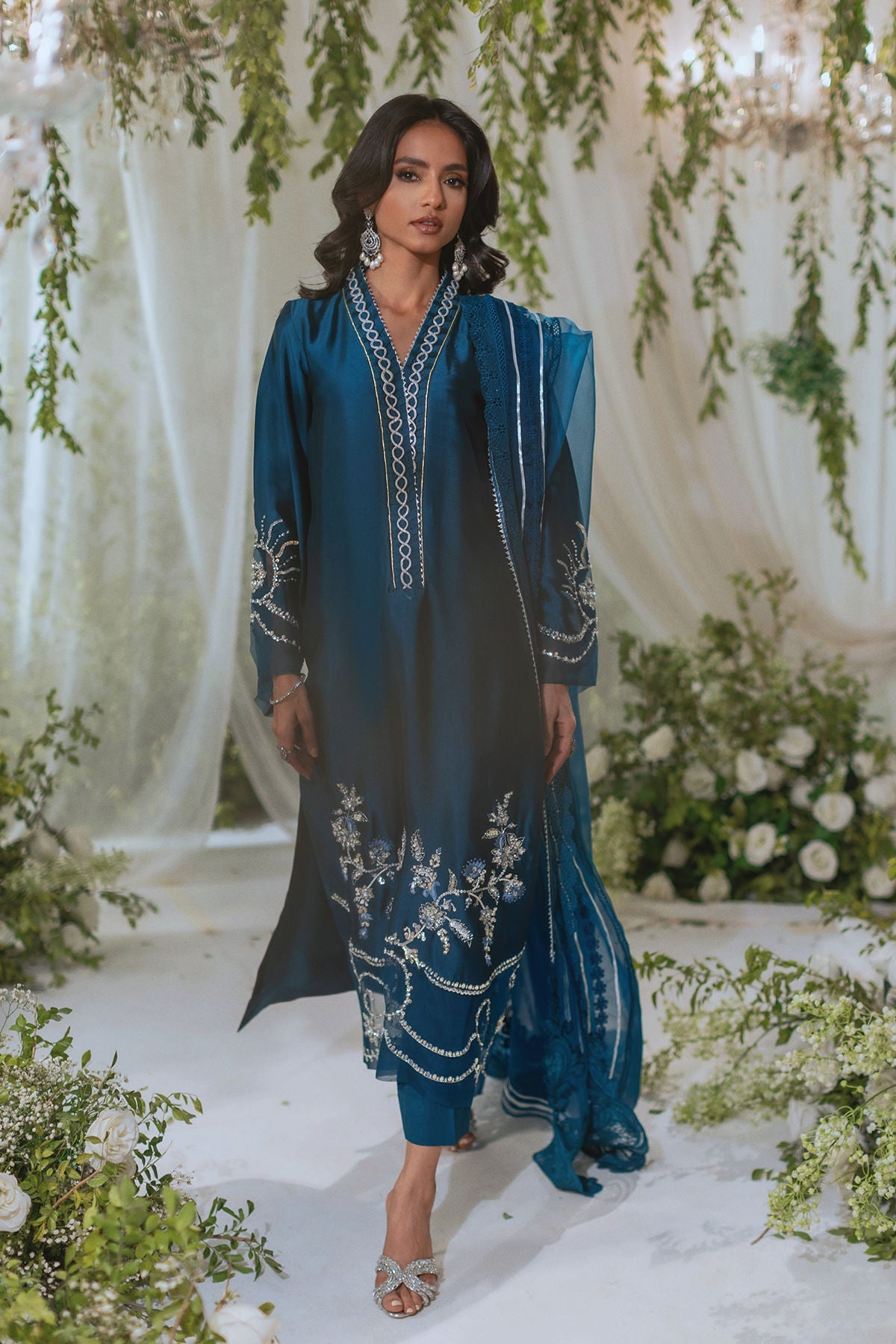 Annus Abrar | Lumi Eid Edit | Huraya (Shirt and Pants)