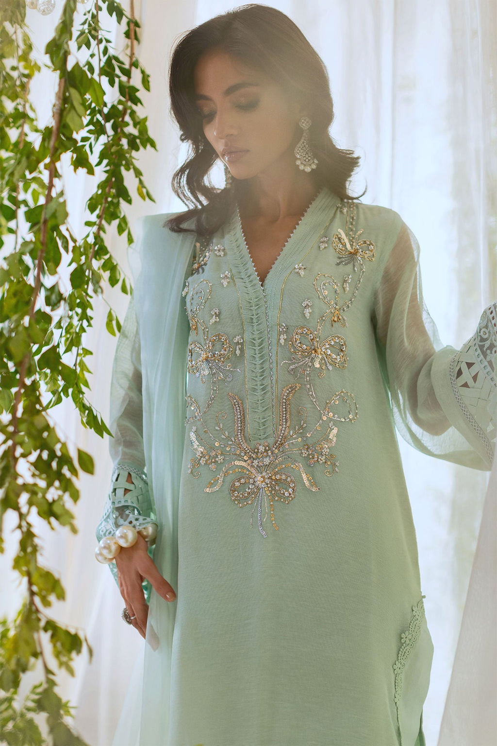 Annus Abrar | Lumi Eid Edit| Safa (Shirt and Pants)