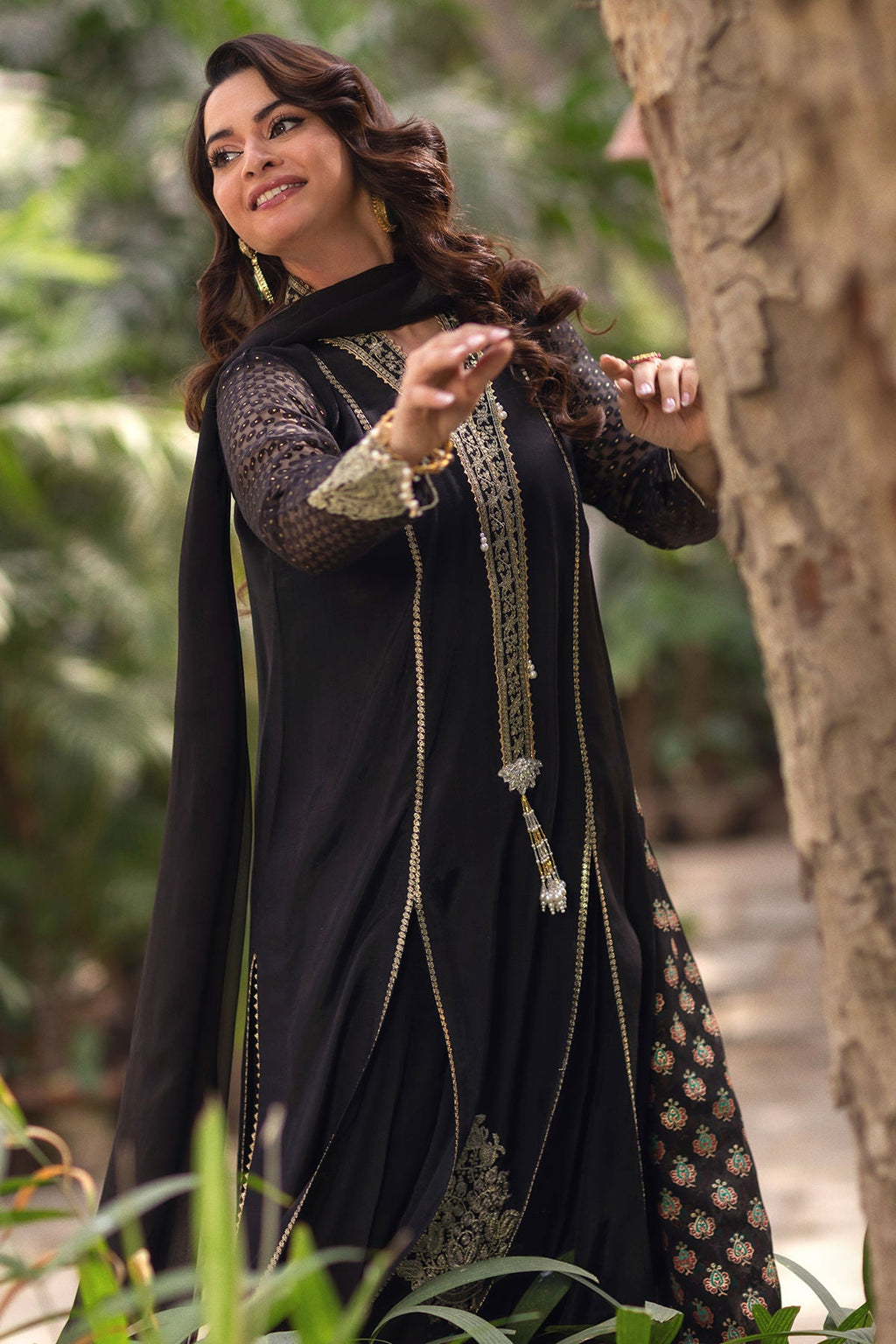 Annus Abrar | The Family Edit 26 | Cylia ( Shirt, Pants And Dupatta)