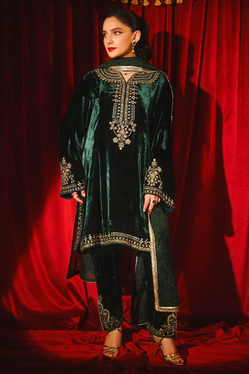 Ansab Jahangir | So Hot Luxury Velvets | Taliah