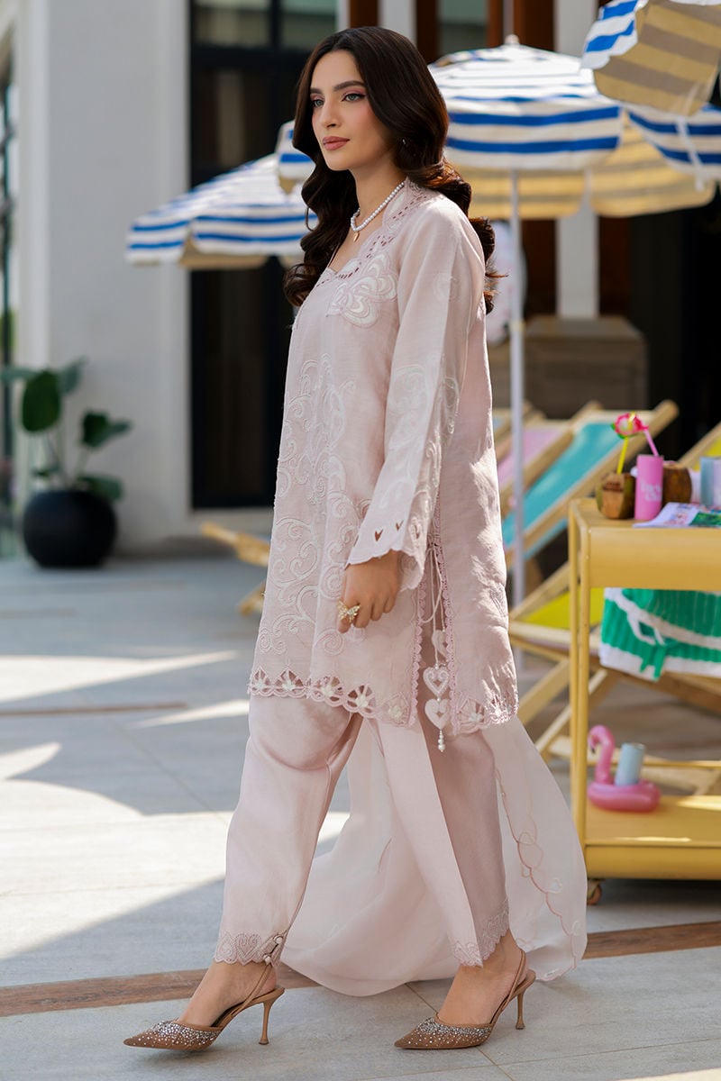 Ansab Jahangir | The Girls Eid Luxury Pret 26 | Bellina