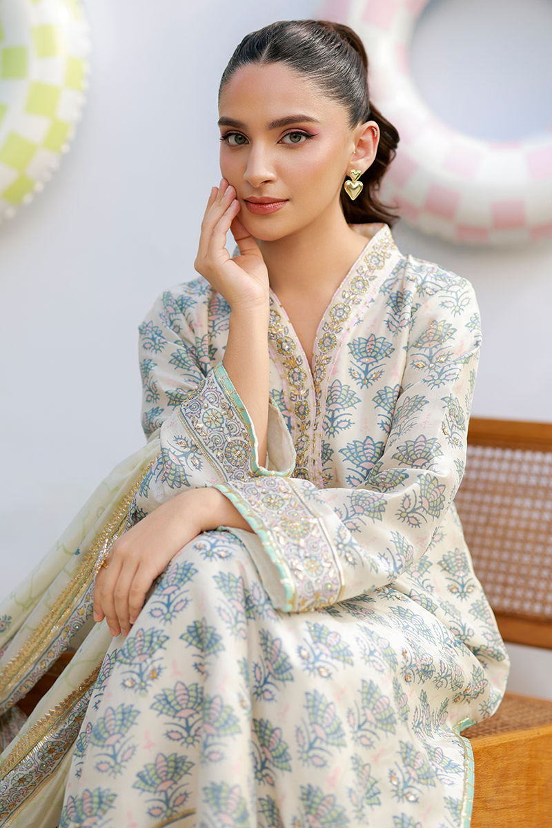 Ansab Jahangir | The Girls Eid Luxury Pret 26 | Starling