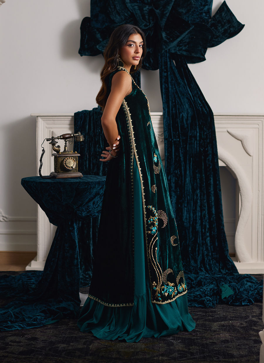 Farah Talib Aziz | Velvets The After Party | ORMAIE EMERALD SHIRT AND PANELLED DRESS JACKET