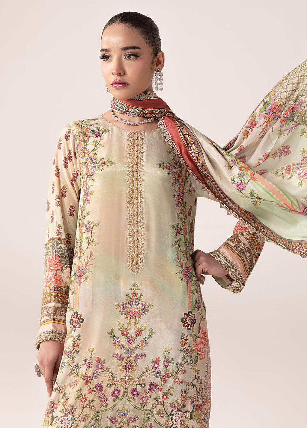 Sahane | Suay Silk Handwork Edit | CT-15004 AVA - SUAY - Riwayat-e-Khas