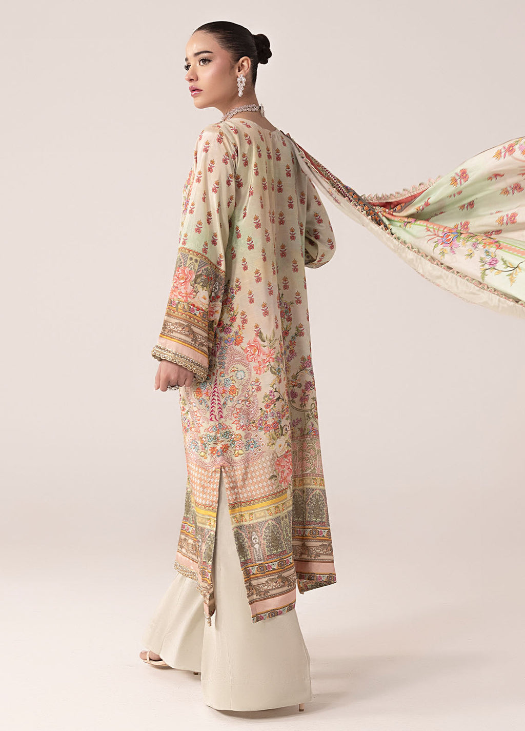 Sahane | Suay Silk Handwork Edit | CT-15004 AVA - SUAY - Riwayat-e-Khas