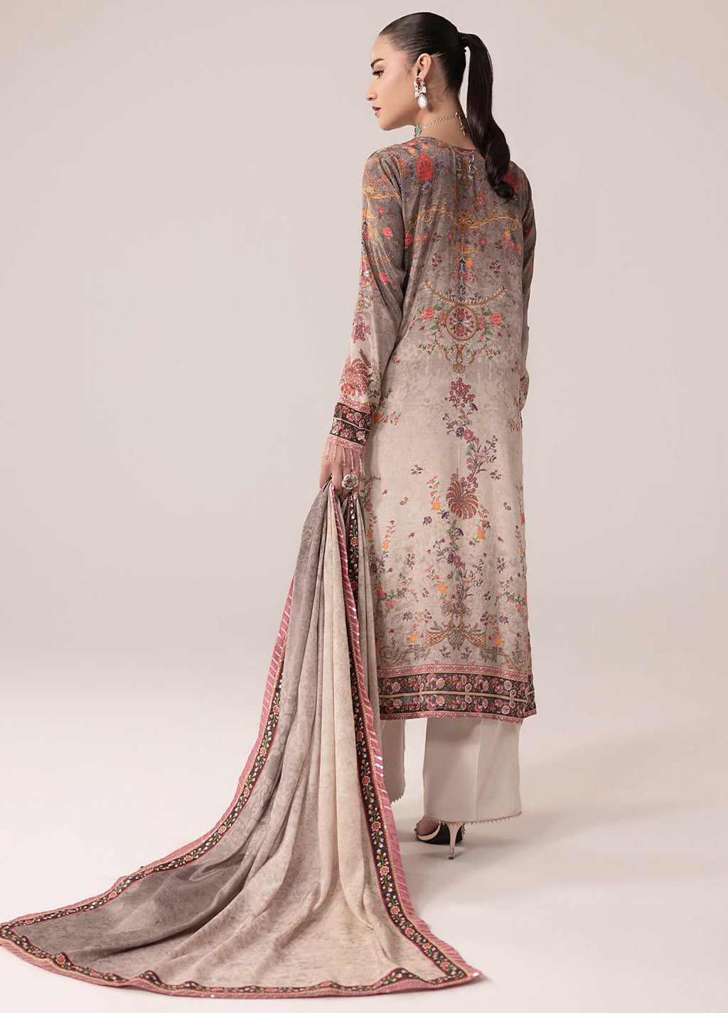 Sahane | Suay Silk Handwork Edit | CT-15008 CLARA - SUAY - Riwayat-e-Khas