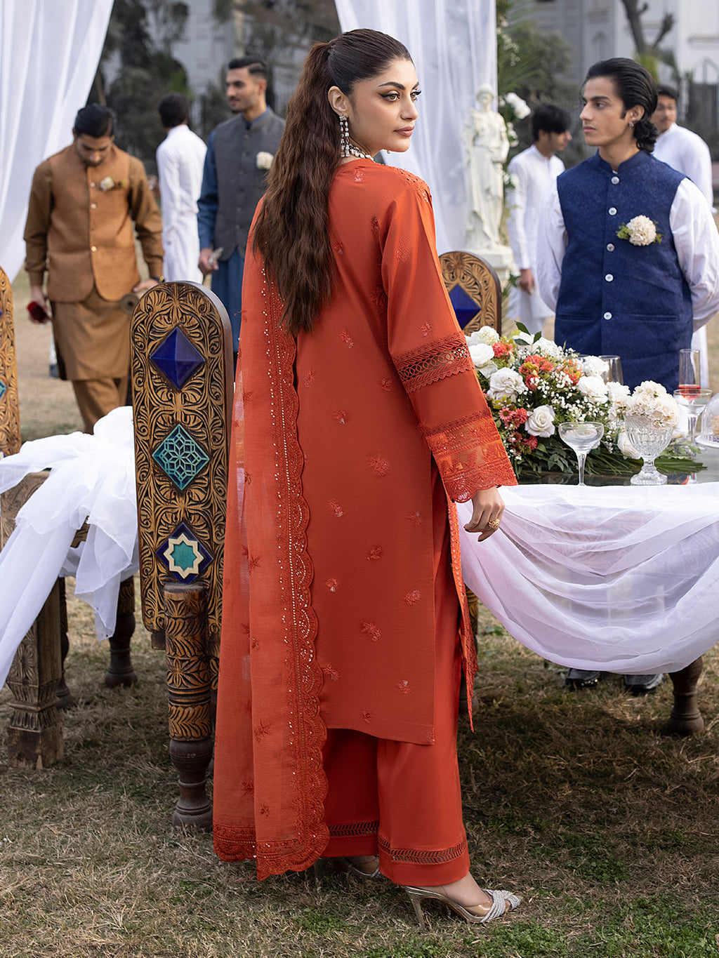 Mahnur | Mahrukh Luxury Lawn 24 | IRIS - Riwayat-e-Khas