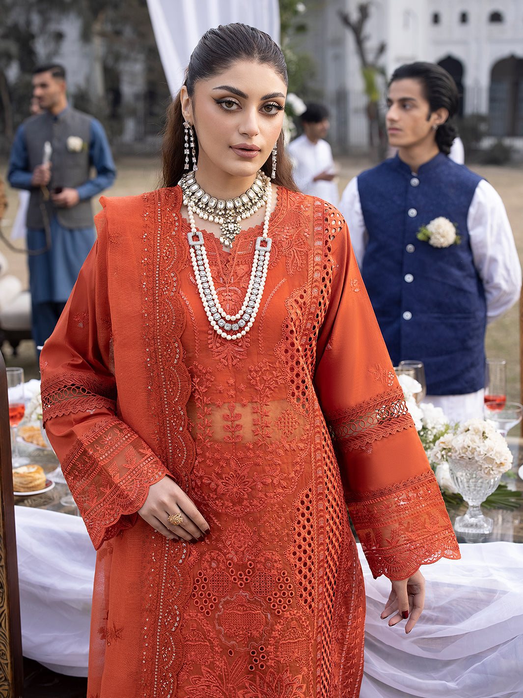 Mahnur | Mahrukh Luxury Lawn 24 | IRIS - Riwayat-e-Khas