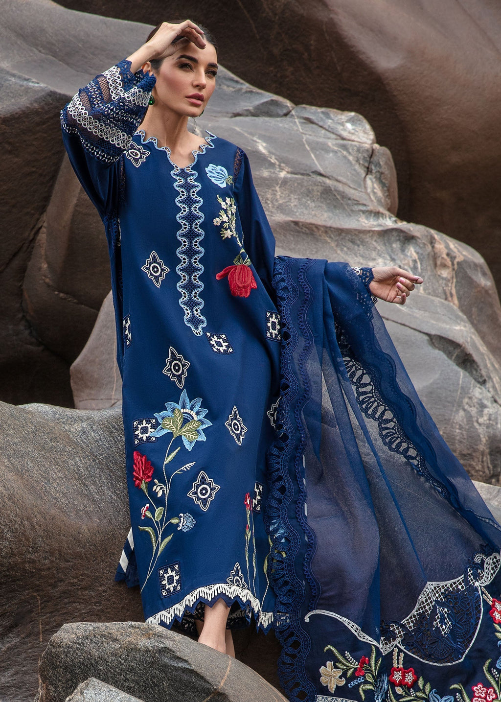 Crimson | Lawn 2024 | Into The Wild - Midnight Blue