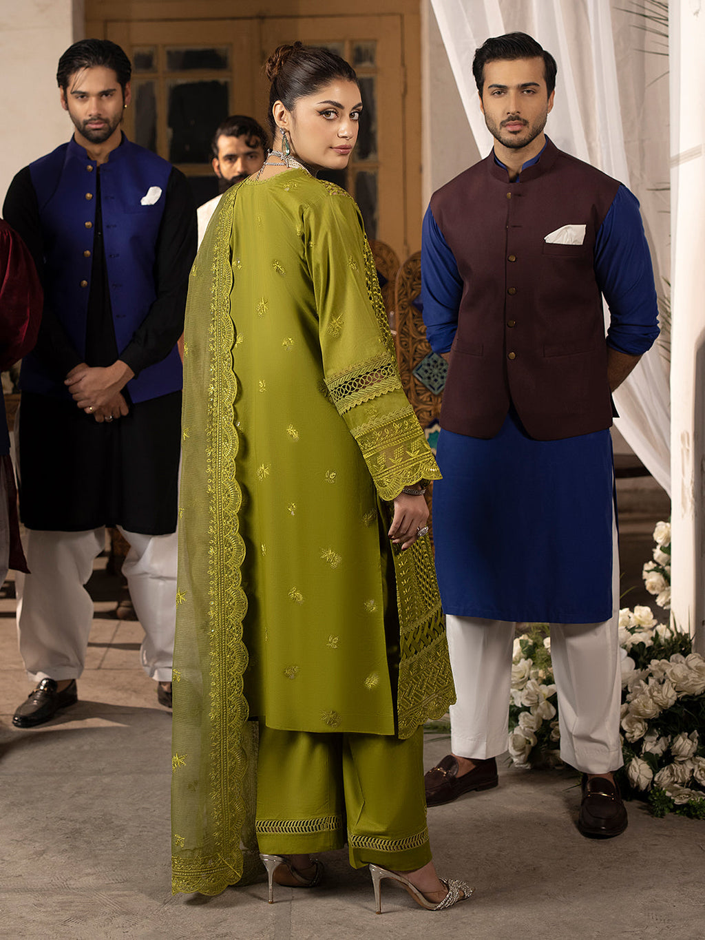 Mahnur | Mahrukh Luxury Lawn 24 | MALVA - Riwayat-e-Khas