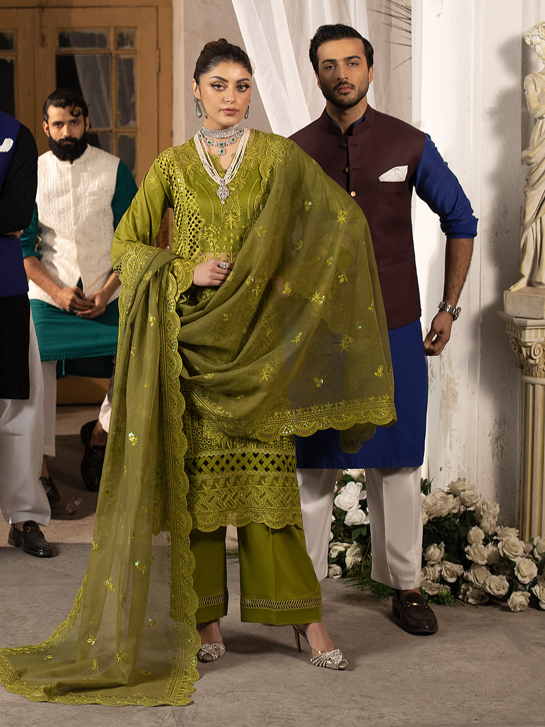 Mahnur | Mahrukh Luxury Lawn 24 | MALVA - Riwayat-e-Khas