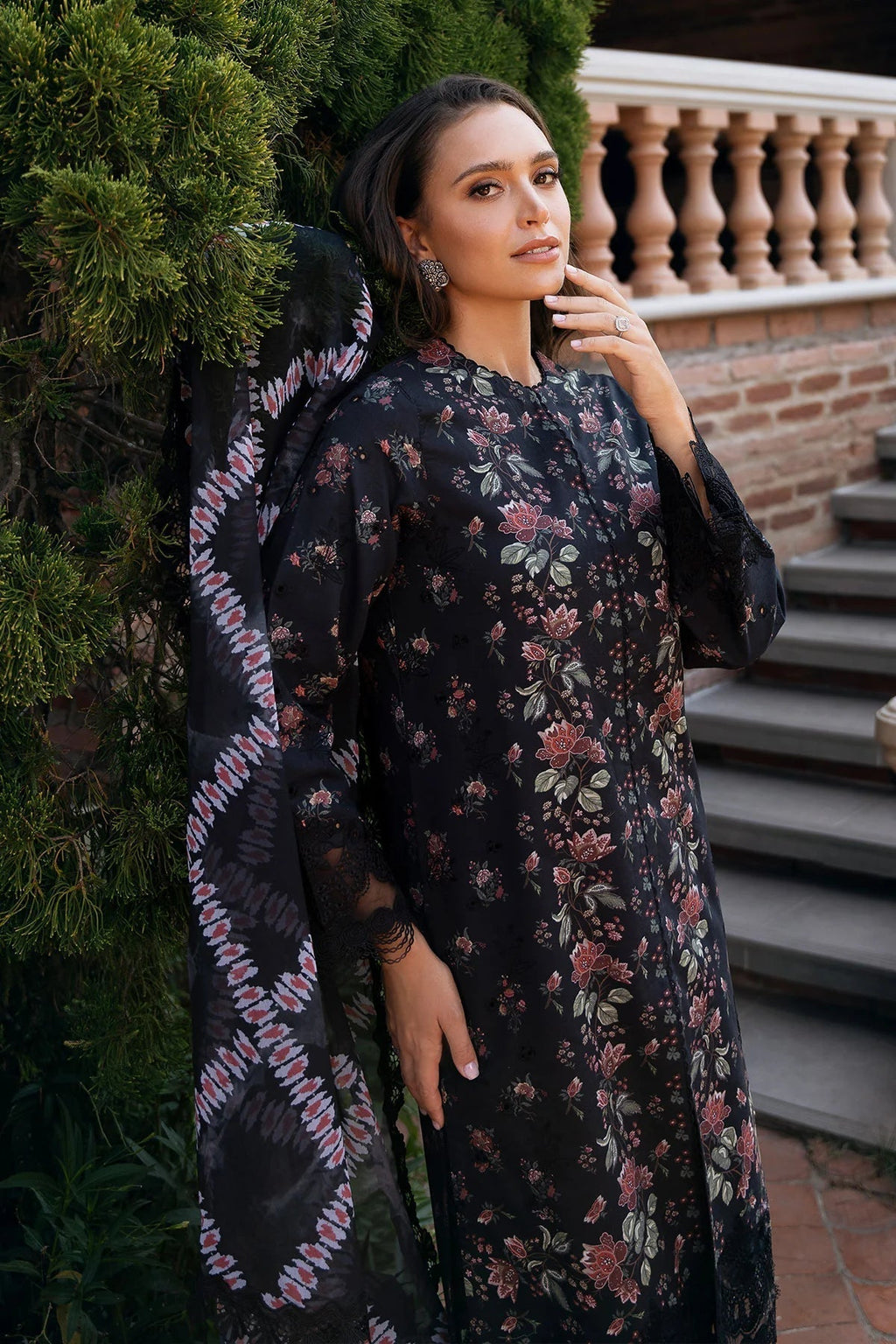 Afrozeh | Damask The Holiday Edit '25 | Lorien A
