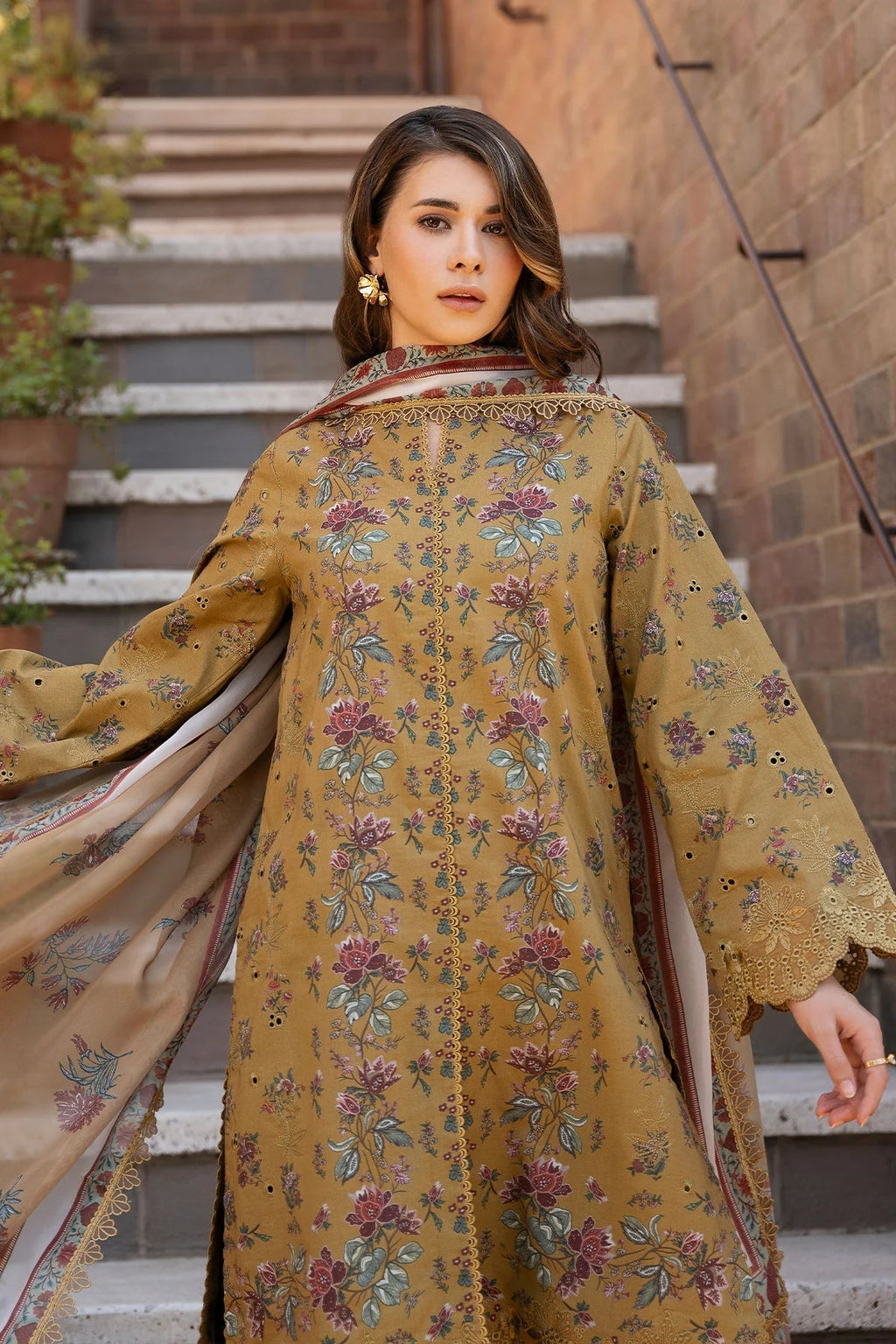 Afrozeh | Damask The Holiday Edit '25 | Lorien B