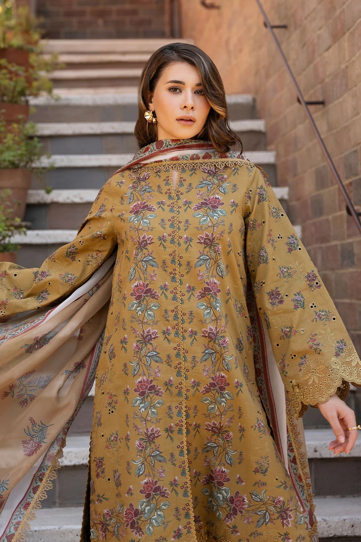 Afrozeh | Damask The Holiday Edit '25 | Lorien B