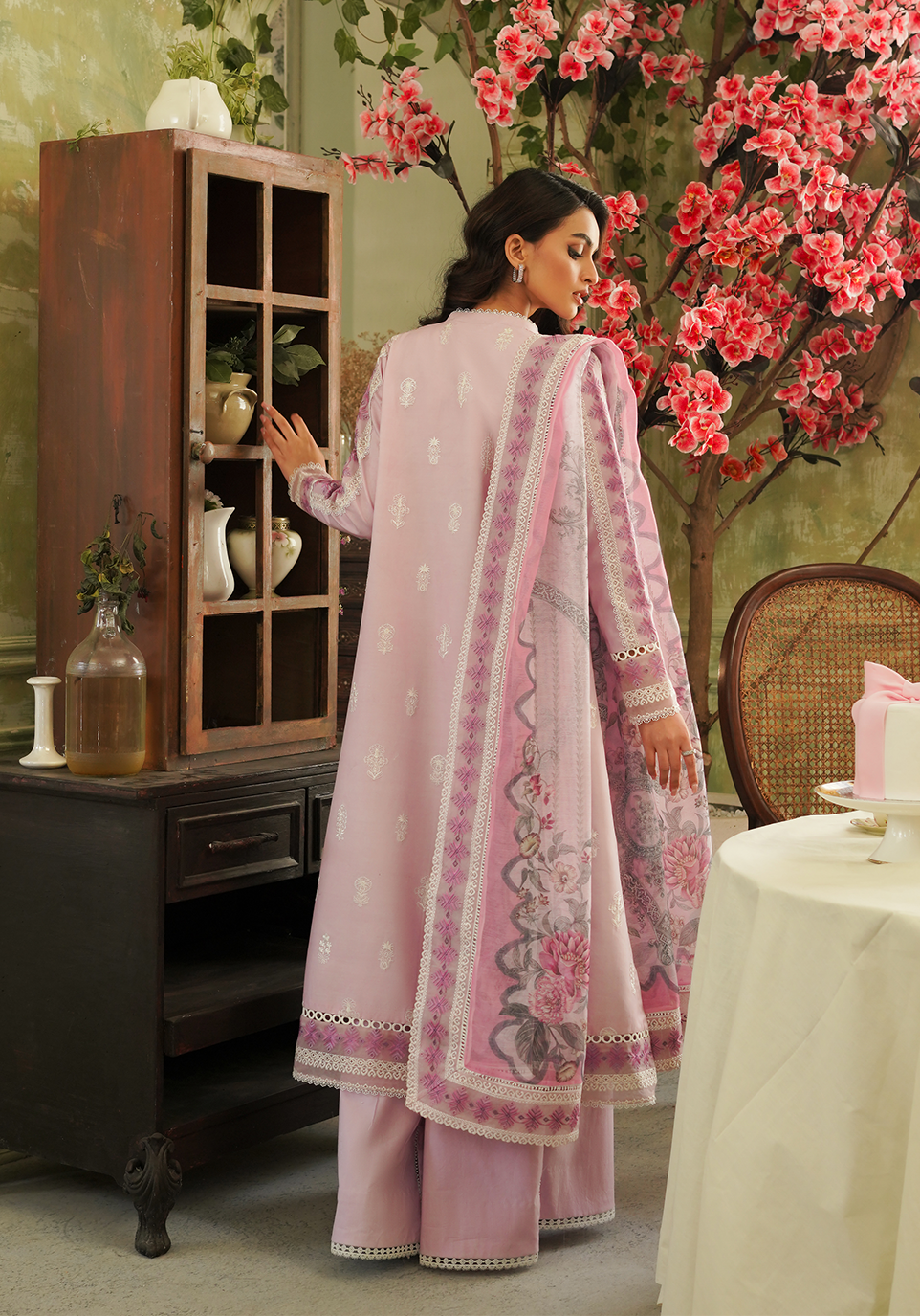 Zarqash | Tresor Luxury Lawn 24 | ZQT 001 FAYE - Riwayat-e-khas