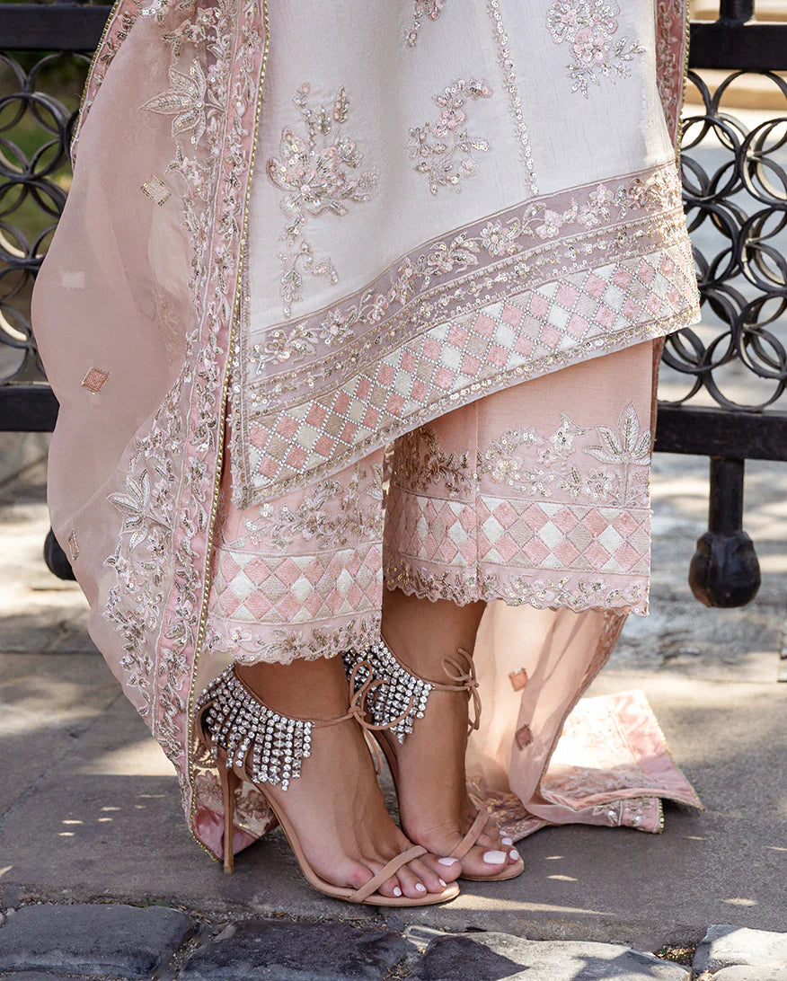 Mushq | Celestine The Silk Saga'25 | Astrid Bloom