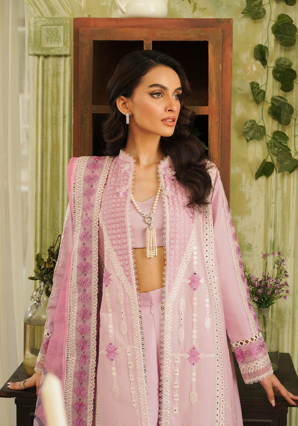Zarqash | Tresor Luxury Lawn 24 | ZQT 001 FAYE - Riwayat-e-khas