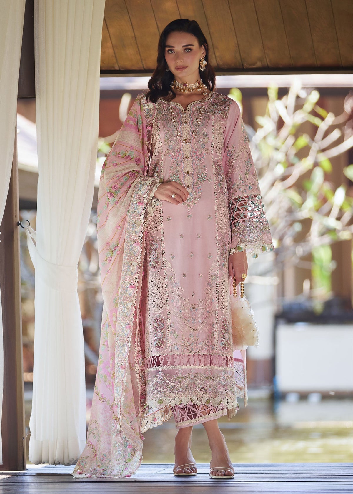 Kanwal Malik | Ariya Luxury Lawn'26 | Vivian