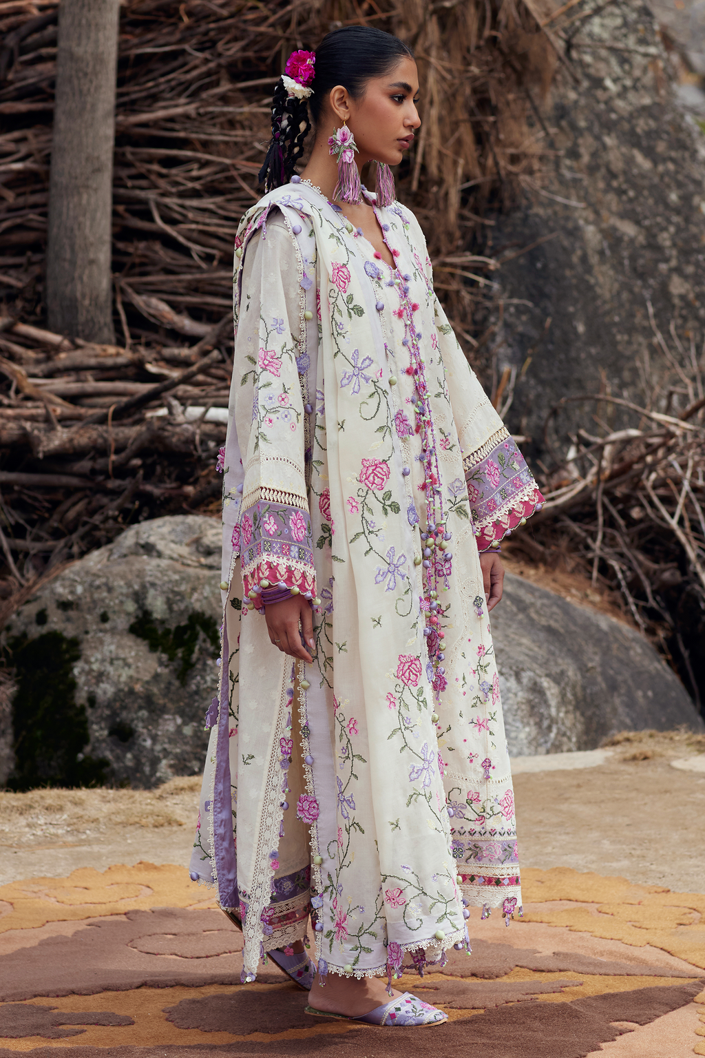 Zaha | Lawn 26 | HUĀ YÙN 花韵 (ZL26-03 A)