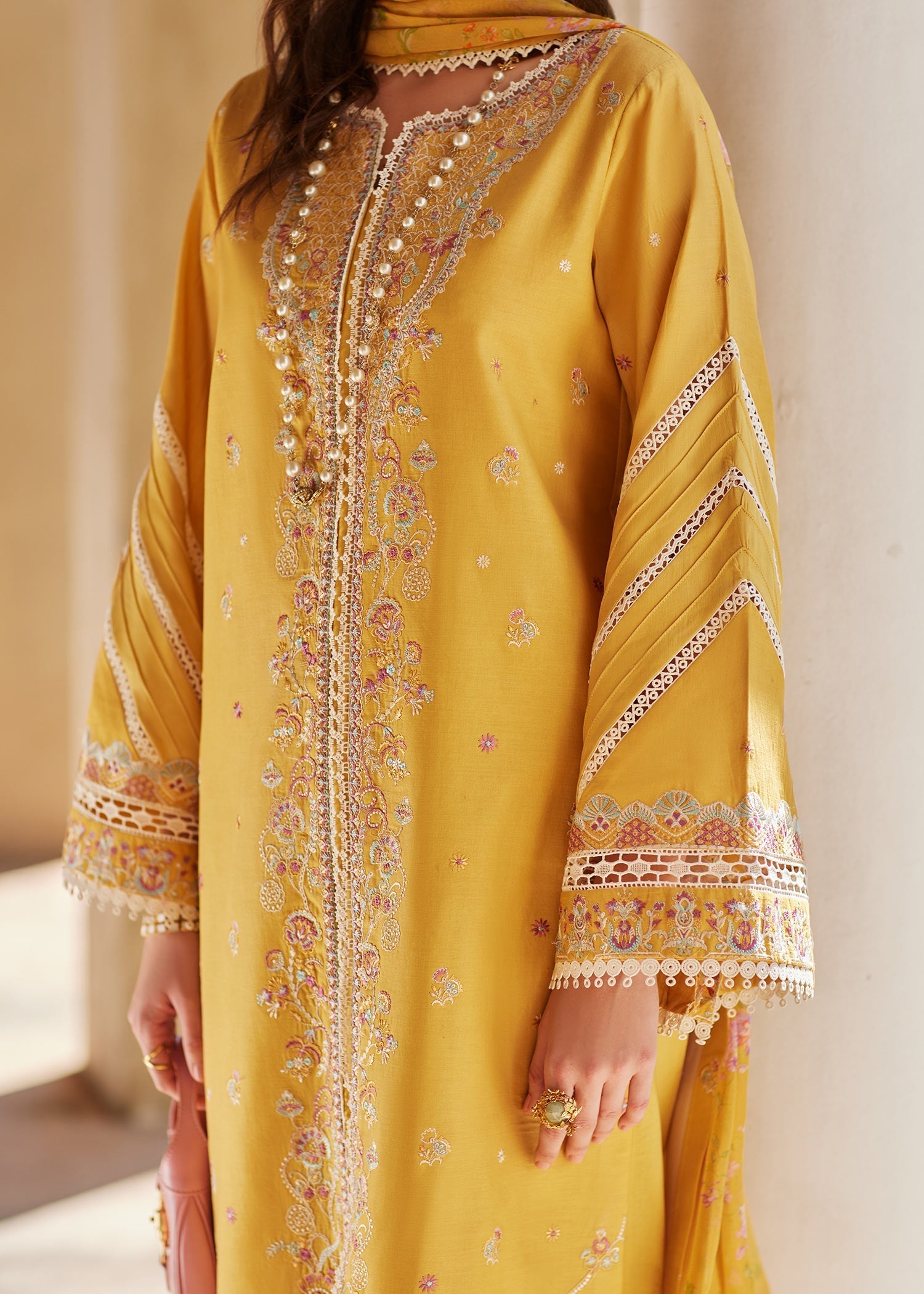 Kanwal Malik | Elsa Summer Pret Õ26 | Arin