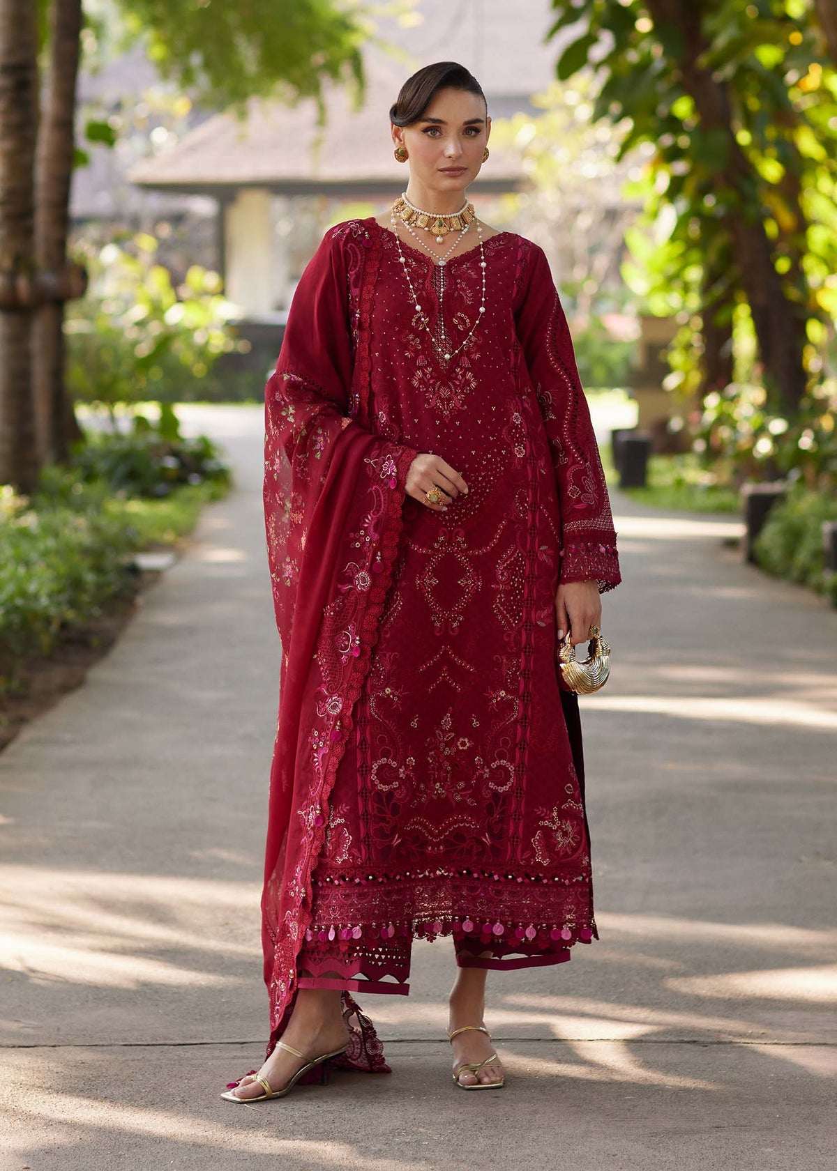 Kanwal Malik | Ariya Luxury Lawn'26 | Safa
