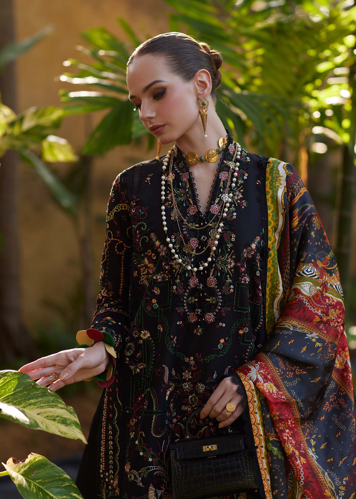 Kanwal Malik | Ariya Luxury Lawn'26 | Zaria