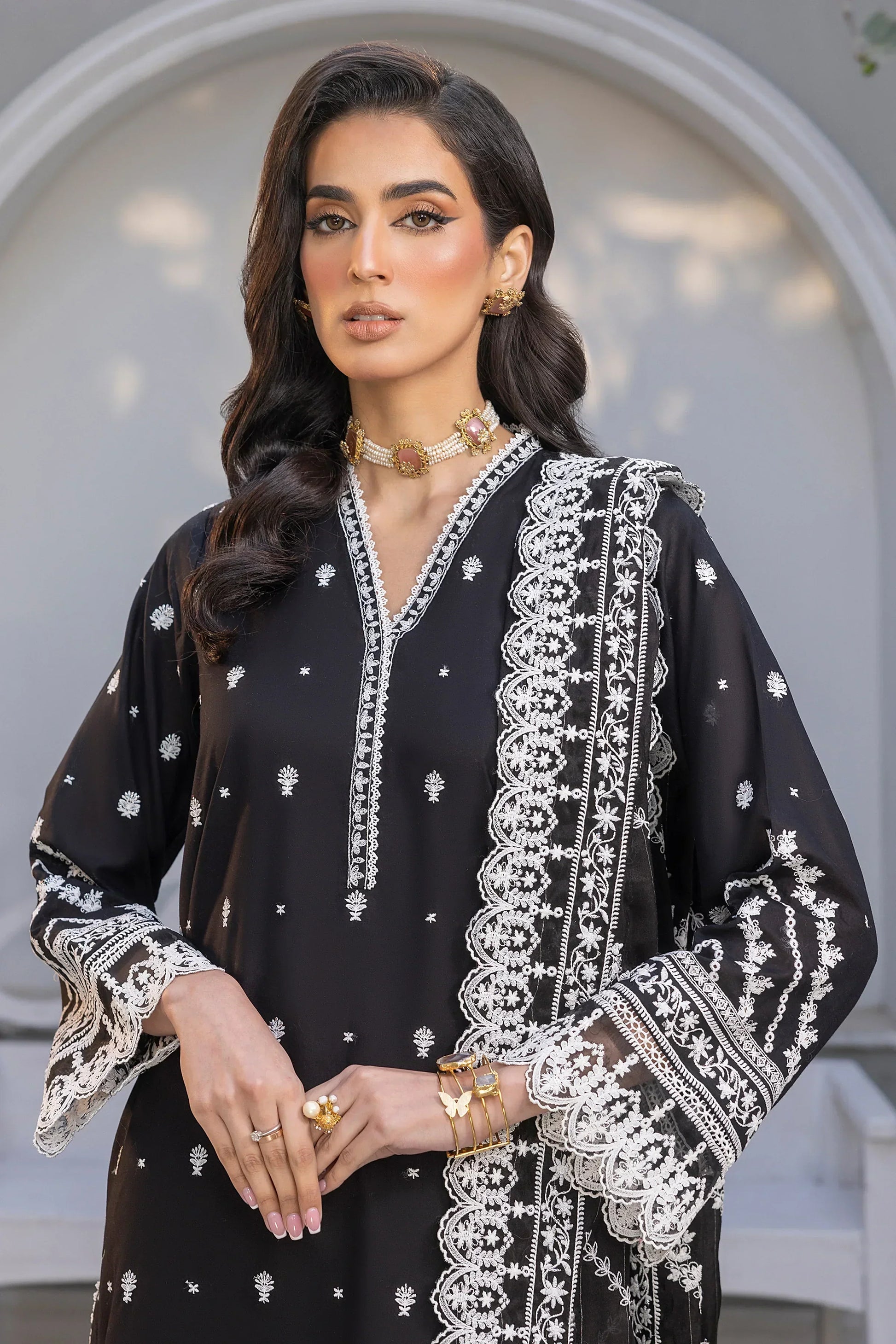 LSM | Embroidered Collection | 01 - Riwayat-e-Khas