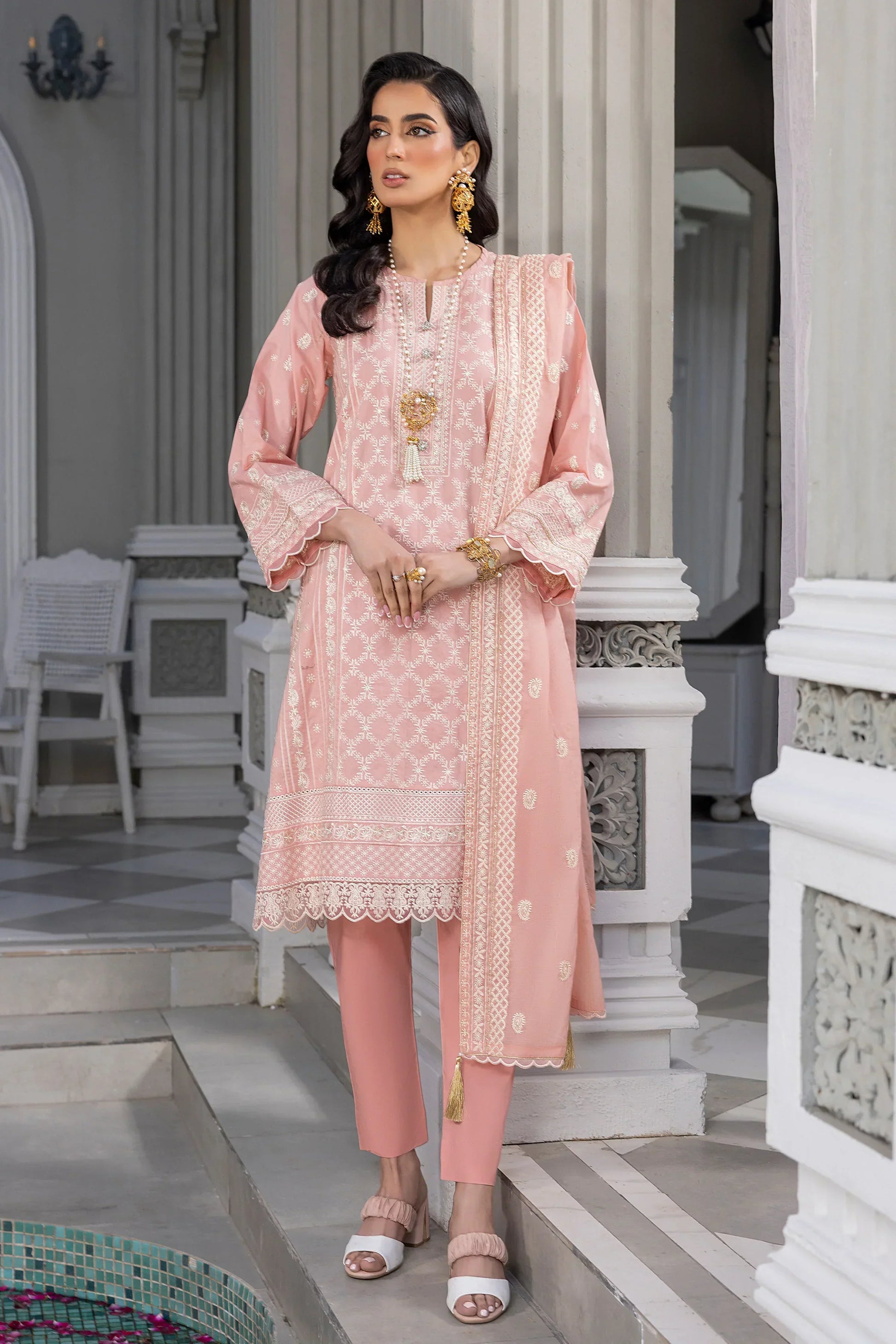 LSM | Embroidered Collection | 07 - Riwayat-e-Khas