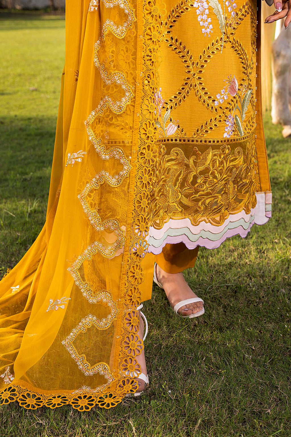 Raeesa Premium | Senorita Formals | SR-001