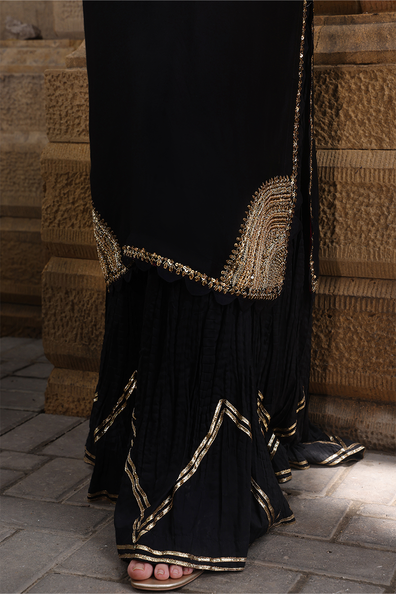 Mona Imran | Dilzaib Formals | Janan - Riwayat-e-Khas