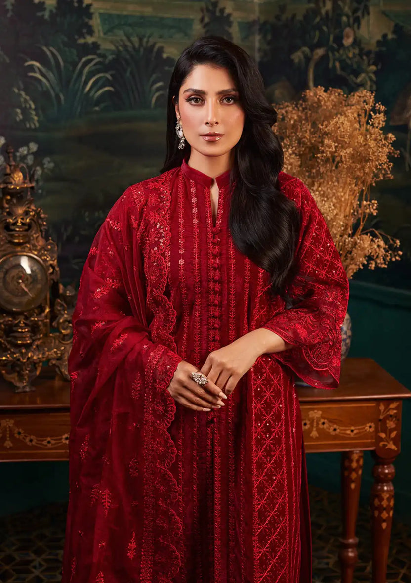 Zainab Chottani | Embroidered Velvet | SURKH D-05 - Riwayat-e-Khas
