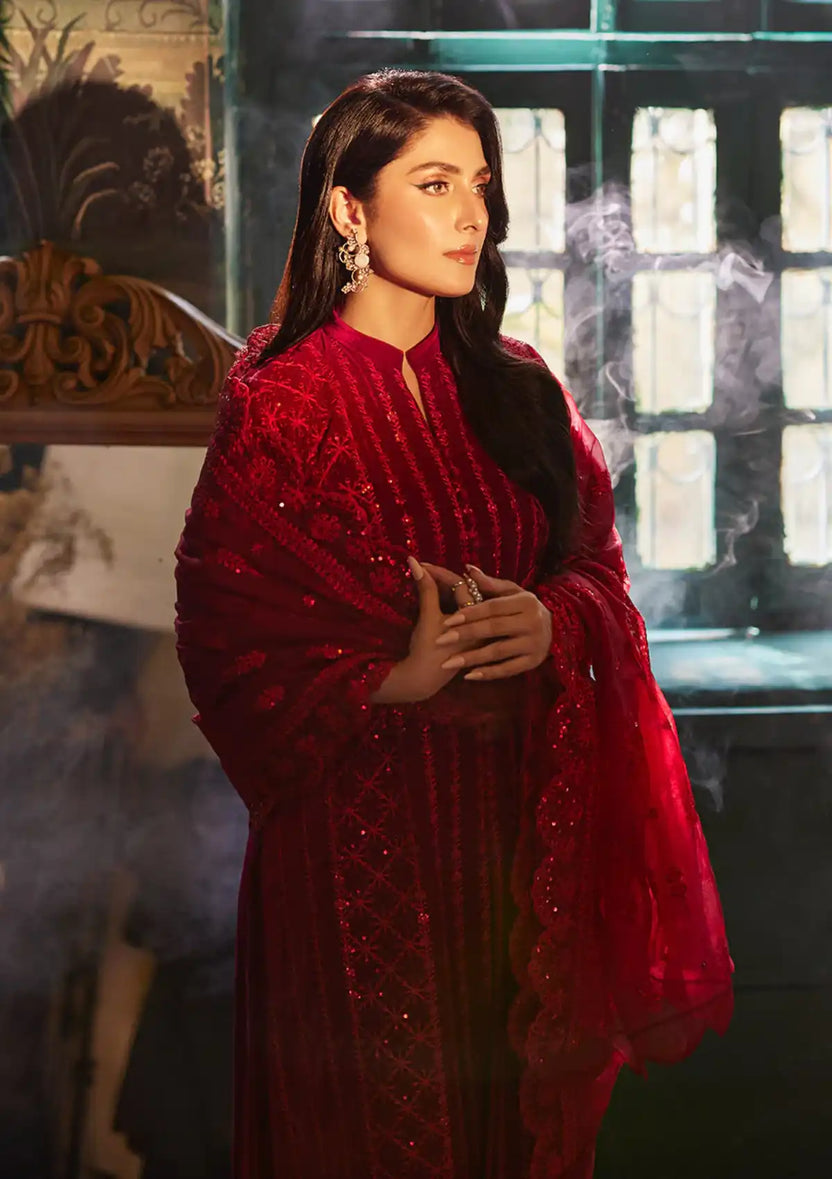 Zainab Chottani | Embroidered Velvet | SURKH D-05 - Riwayat-e-Khas