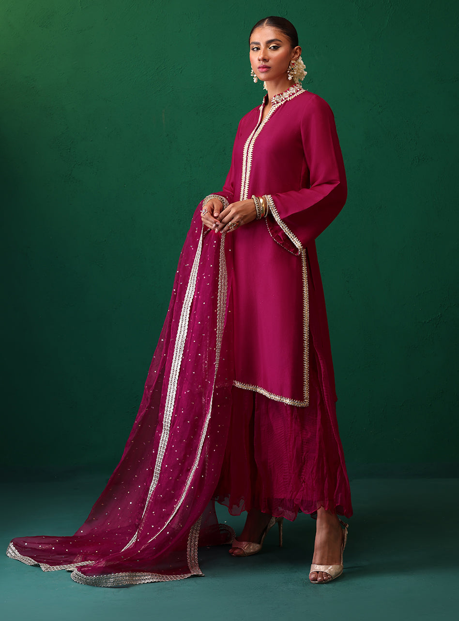 Zainab Chottani | Semi Formals | RAIHA
